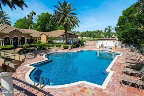 615 Fairway Dr #202, Saint Augustine, FL 32084