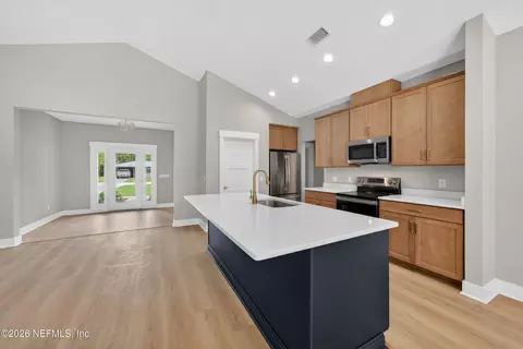 Kitchen - 464 E Shuey Ave, Macclenny, FL 32063 photo 2 of 3