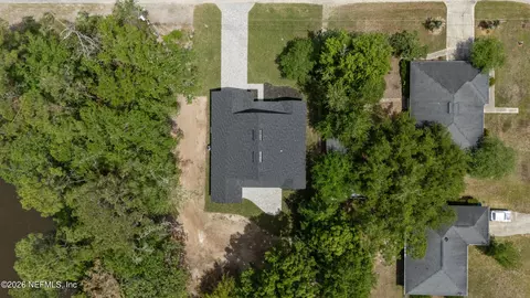View/Area - 464 E Shuey Ave, Macclenny, FL 32063 photo 1 of 9