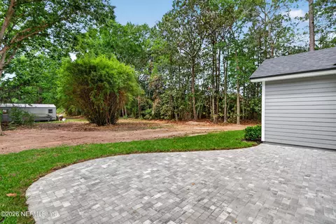 Exterior - 464 E Shuey Ave, Macclenny, FL 32063 photo 3 of 7