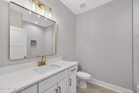 Bath - 464 E Shuey Ave, Macclenny, FL 32063 photo 3 of 4
