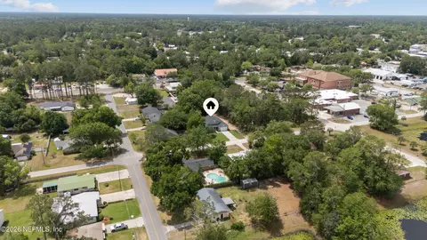 View/Area - 464 E Shuey Ave, Macclenny, FL 32063 photo 3 of 9