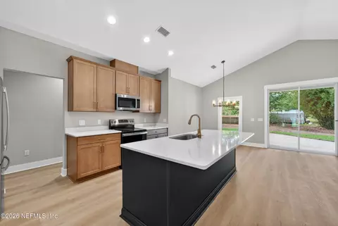 Other - 464 E Shuey Ave, Macclenny, FL 32063 photo 4 of 18