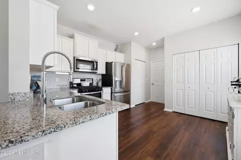 Kitchen - 81 Temple Dr, Saint Augustine, FL 32092 photo 1 of 2