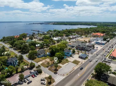 208 N Orange Ave N, Green Cove Springs, FL 32043
