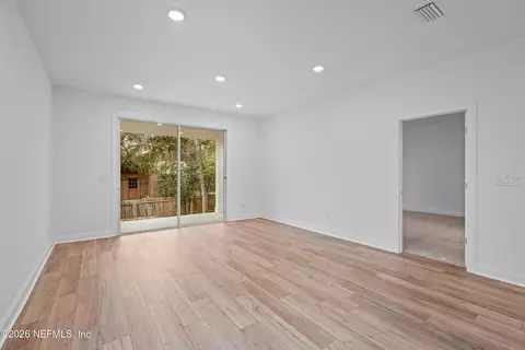 Living - 108 Aspen Rd, Saint Augustine, FL 32086 photo 2 of 5