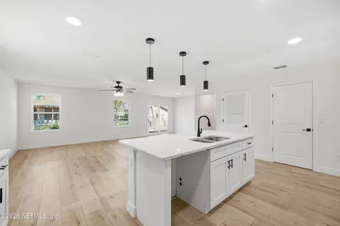 5243 Shenandoah Ave, Jacksonville, FL 32254