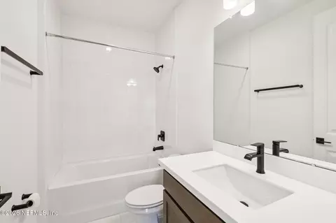 Bath - 17 Jamestown Ct, Saint Augustine, FL 32092 photo 1 of 4