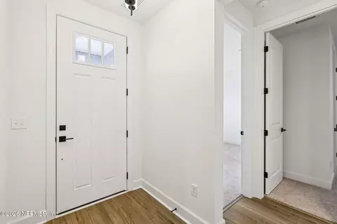 Entry Way - 17 Jamestown Ct, Saint Augustine, FL 32092 photo 2 of 2