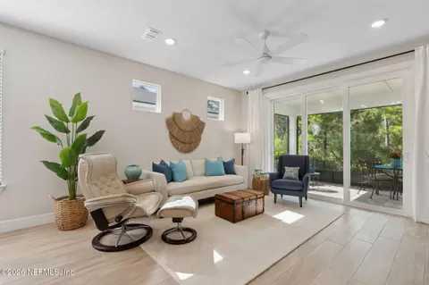 Living - 688 Continuum Loop, Yulee, FL 32097 photo 1 of 1