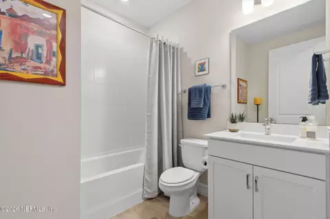 Bath - 688 Continuum Loop, Yulee, FL 32097 photo 3 of 3
