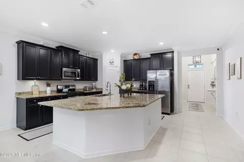 Kitchen - 45 Otero Pt, Saint Augustine, FL 32095 photo 3 of 4