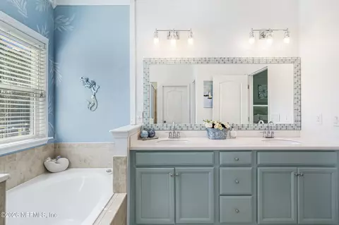 Bath - 45 Otero Pt, Saint Augustine, FL 32095 photo 2 of 4