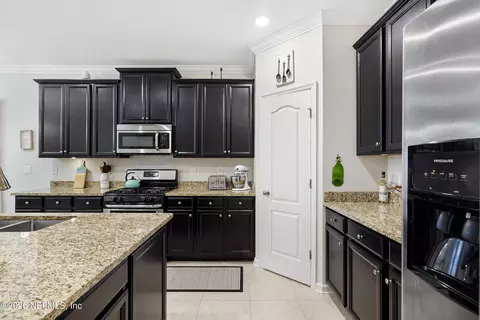 Kitchen - 45 Otero Pt, Saint Augustine, FL 32095 photo 2 of 4