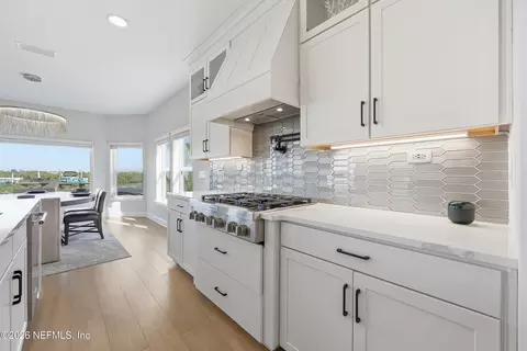 Kitchen - 367 Five Island Dr, Saint Augustine, FL 32080 photo 7 of 10