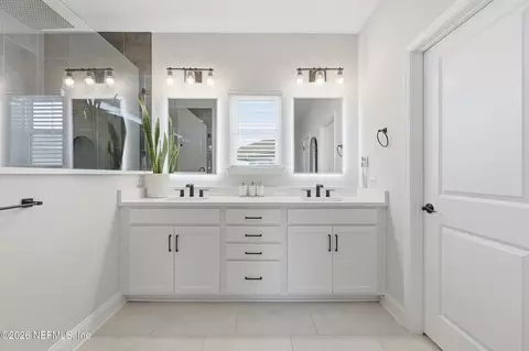 Bath - 367 Five Island Dr, Saint Augustine, FL 32080 photo 2 of 11
