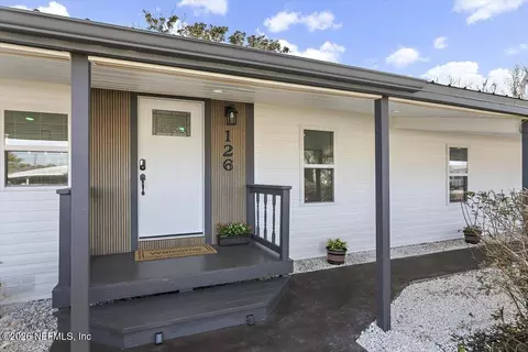 126 Georgia Ave, Crescent City, FL 32112