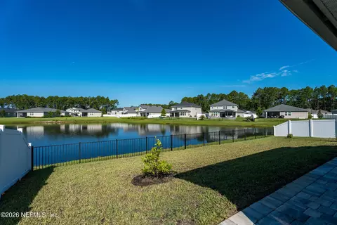 Exterior - 665 Flach Dr, Saint Johns, FL 32259 photo 6 of 8