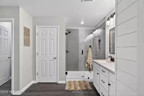 Bath - 665 Flach Dr, Saint Johns, FL 32259 photo 2 of 3