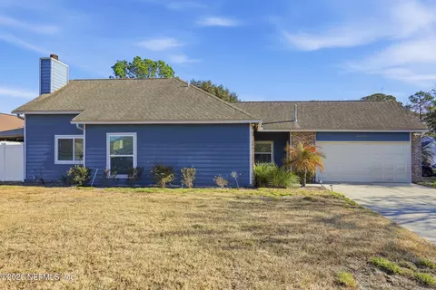 2947 Lantana Lakes Dr, Jacksonville, FL 32246