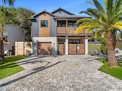 Exterior - 106 E St, Saint Augustine Beach, FL 32080 photo 1 of 17