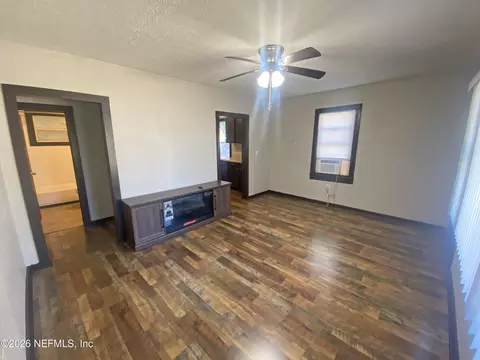 401 N Cherry St, Starke, FL 32091 photo 6