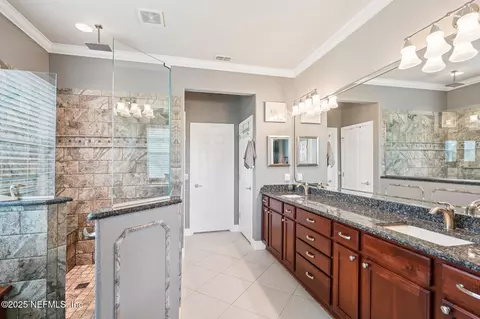 Bath - 9839 SW 63rd Loop, Ocala, FL 34481 photo 1 of 3