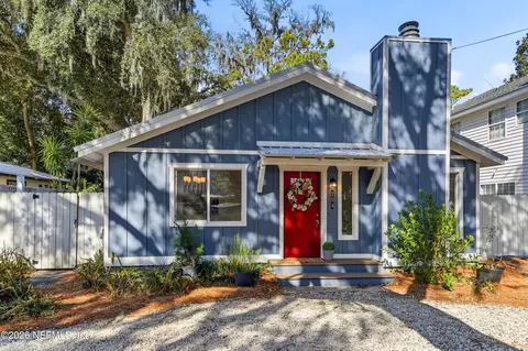 204 Pine St, Saint Simons Island, GA 31522