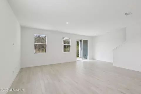Living - 25 Rangeline Dr, Saint Augustine, FL 32092 photo 5 of 6