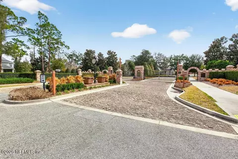8519 Mabel Dr, Jacksonville, FL 32256