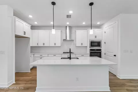 704 Windchime St, Yulee, FL 32097 photo 4