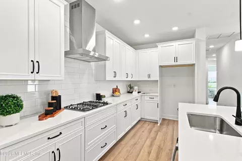 Kitchen - 710 Windchime St, Yulee, FL 32097 photo 7 of 8