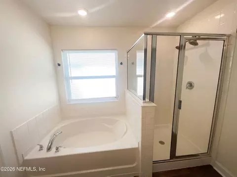 Bath - 177 Orient Dr, Saint Augustine, FL 32092 photo 1 of 1