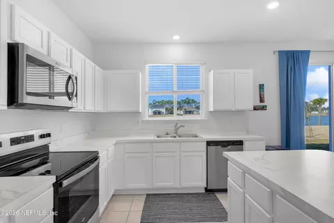 Kitchen - 198 Santos Ln, Saint Augustine, FL 32086 photo 3 of 4