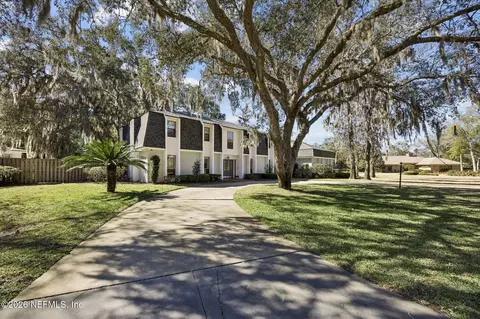 8012 Shady Grove Rd, Jacksonville, FL 32256