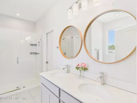 Bath - 583 Buttonwood Loop, Yulee, FL 32097 photo 2 of 5