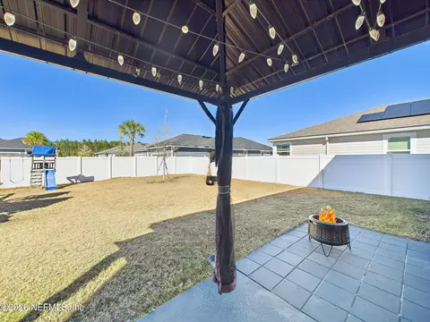 Exterior - 583 Buttonwood Loop, Yulee, FL 32097 photo 6 of 10