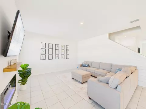 Living - 583 Buttonwood Loop, Yulee, FL 32097 photo 2 of 6