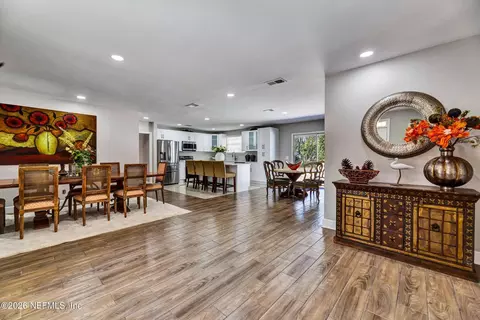 7569 Park City Dr, Jacksonville, FL 32244