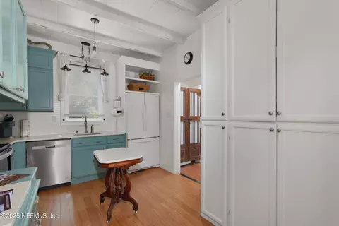 Kitchen - 251 Charlotte St, Saint Augustine, FL 32084 photo 4 of 4