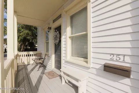 Exterior - 251 Charlotte St, Saint Augustine, FL 32084 photo 2 of 5