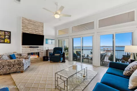 315 Scenic Point Ln, Fleming Island, FL 32003