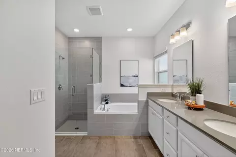Bath - 32 Ren Way, Saint Johns, FL 32259 photo 1 of 4