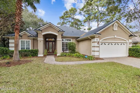 563 Santa Maria Dr, Fernandina Beach, FL 32034