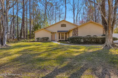 3382 Cheyenne Ln, Jacksonville, FL 32223