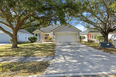 1324 Woodlawn Dr, Orange Park, FL 32065