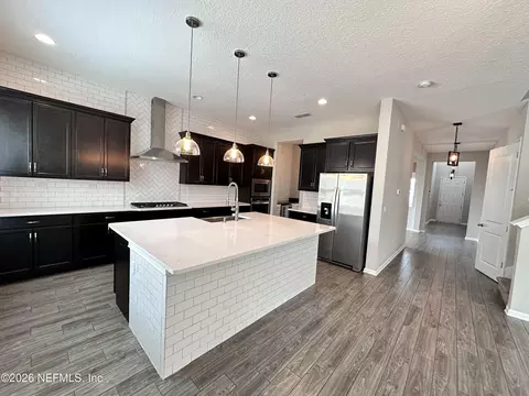 Kitchen - 244 Willow Lake Dr, Saint Augustine, FL 32092 photo 8 of 14