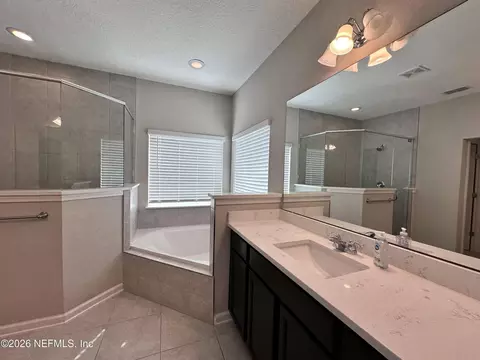 Bath - 244 Willow Lake Dr, Saint Augustine, FL 32092 photo 6 of 15