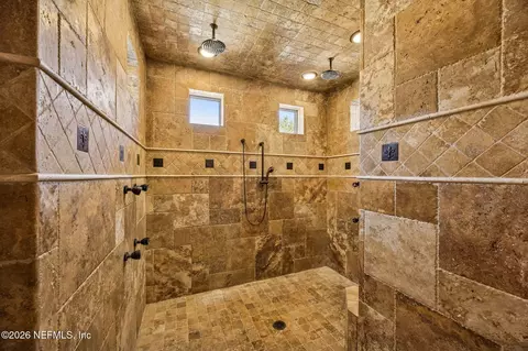 Bath - 3533 Crest St, Saint Augustine, FL 32092 photo 4 of 10