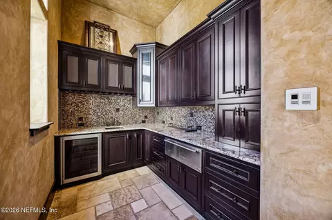 Kitchen - 3533 Crest St, Saint Augustine, FL 32092 photo 6 of 8